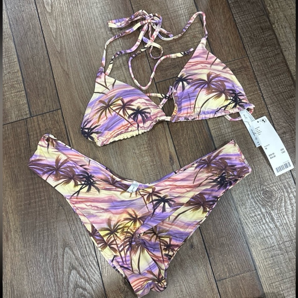 COPY - Urban Outfitters Bikini Set - Picture 1 of 2